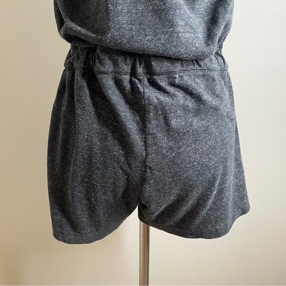 Nike Women’s Vintage Heather Grey Pocketed Racerback Romper - Size Medium - Picture 8 of 16